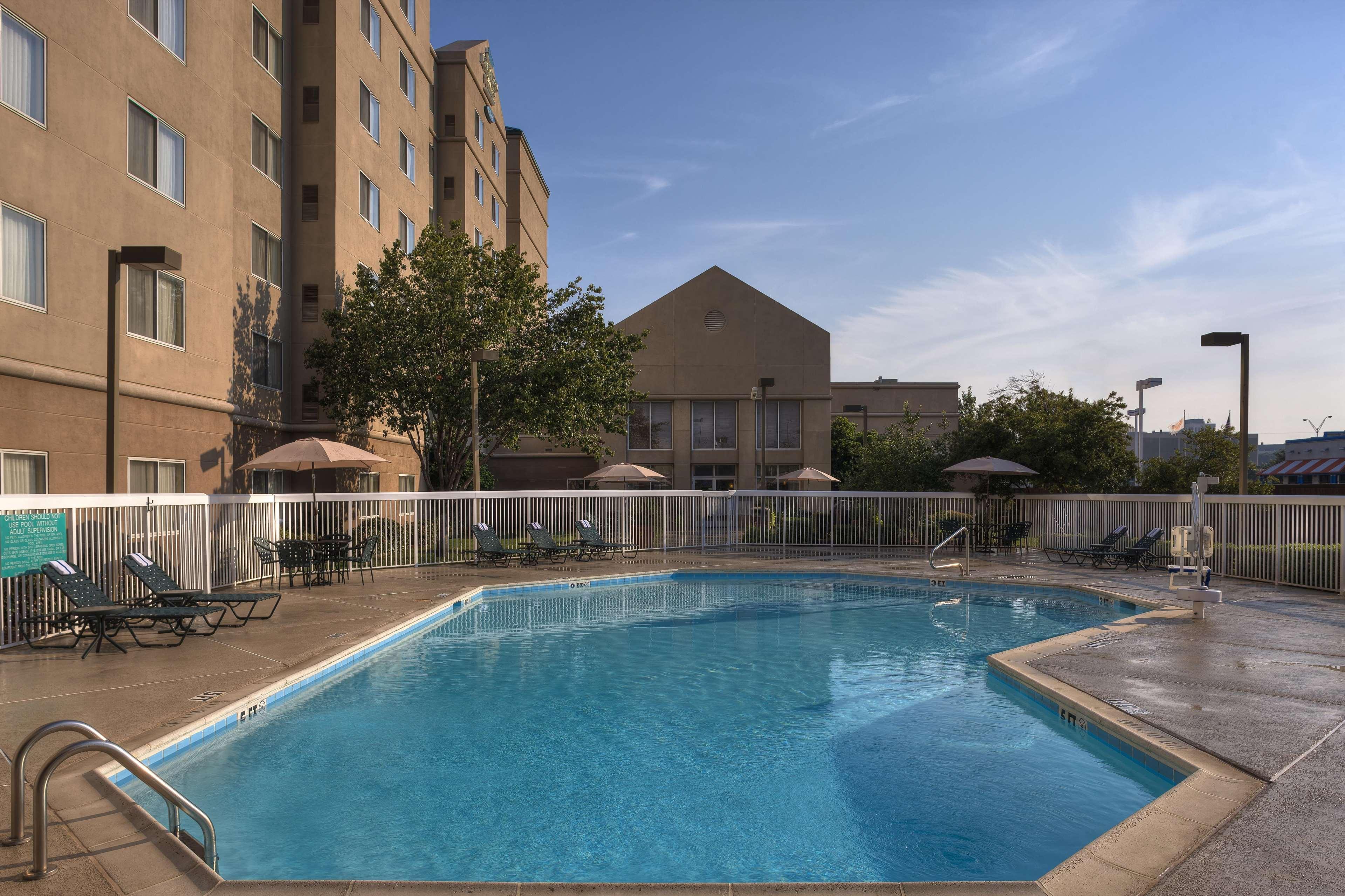 Homewood Suites By Hilton Dallas Market Center Extérieur photo