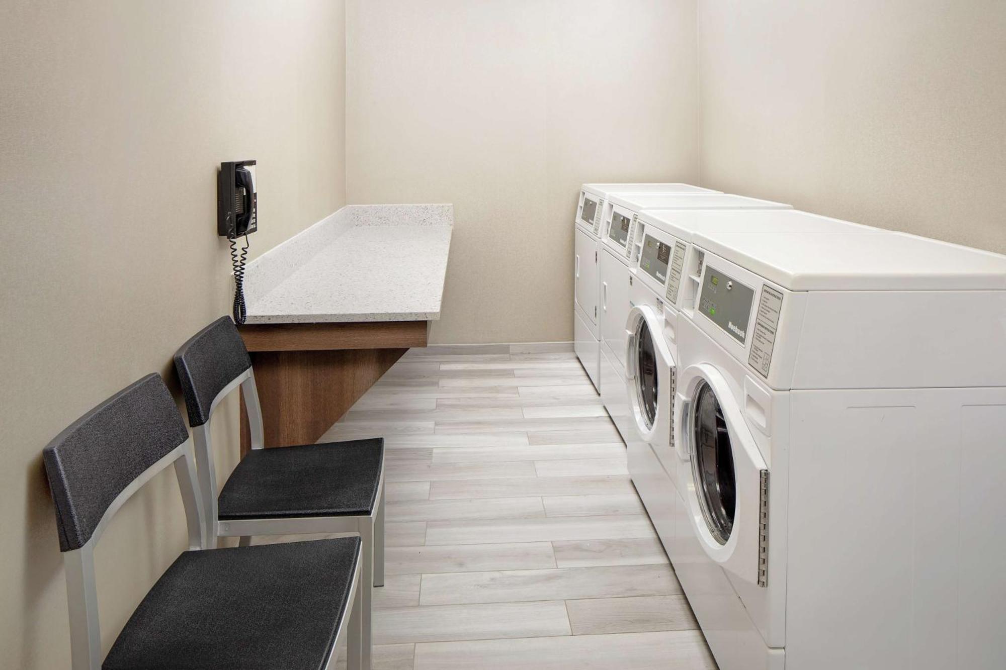 Homewood Suites By Hilton Dallas Market Center Extérieur photo