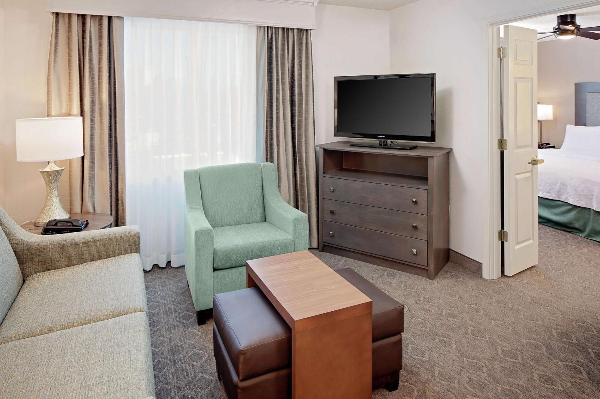 Homewood Suites By Hilton Dallas Market Center Extérieur photo