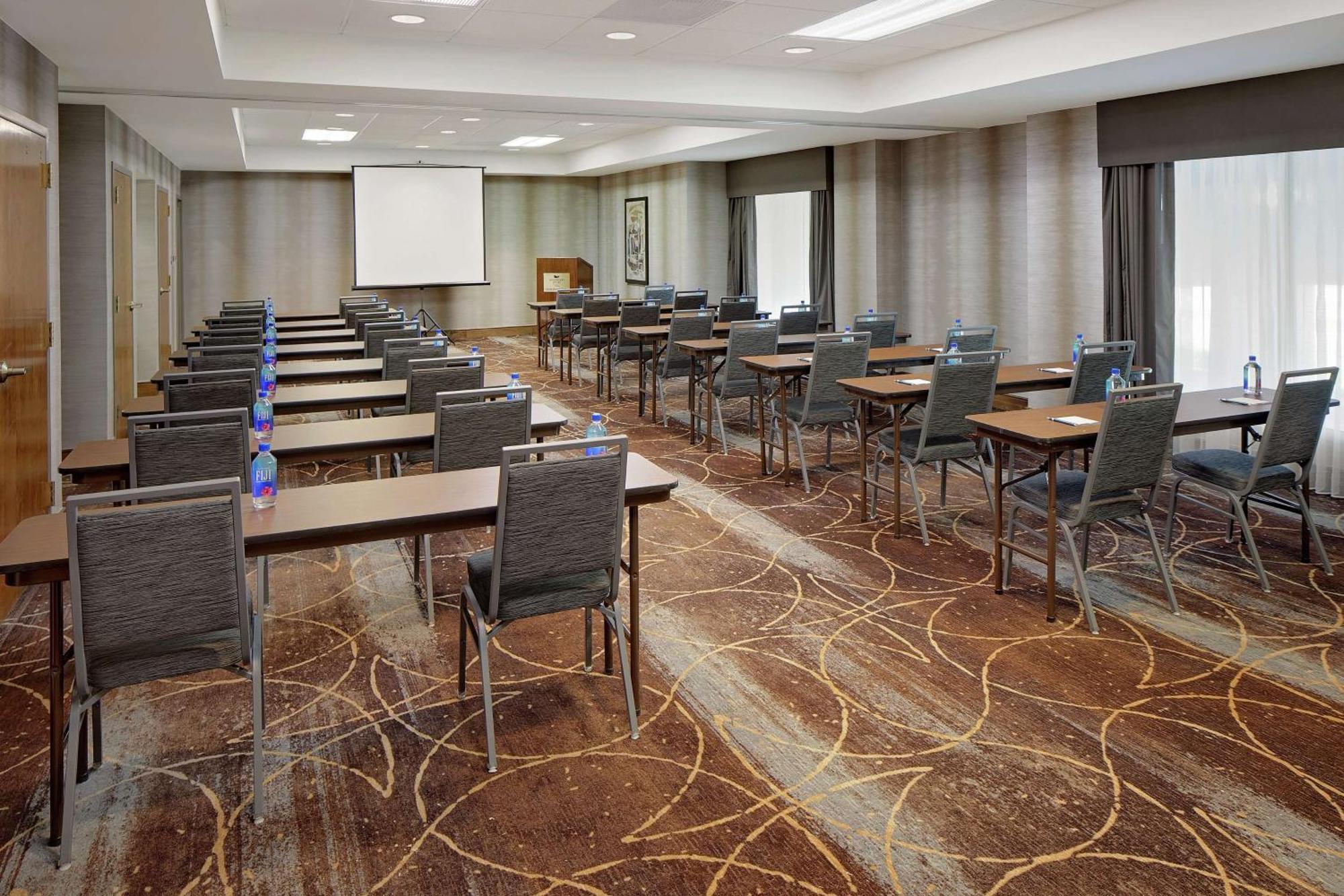 Homewood Suites By Hilton Dallas Market Center Extérieur photo