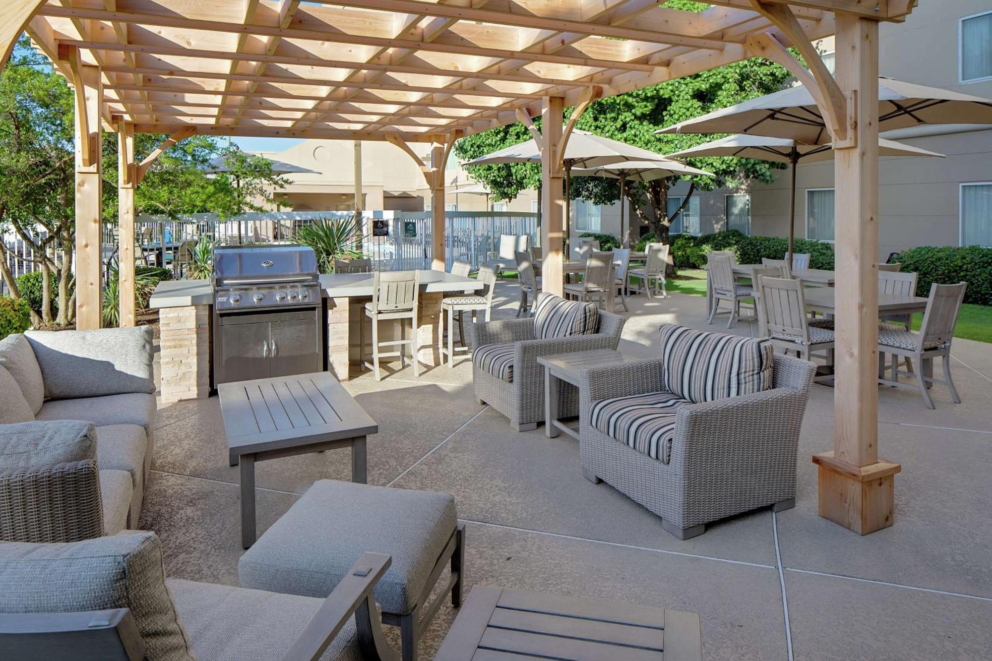 Homewood Suites By Hilton Dallas Market Center Extérieur photo