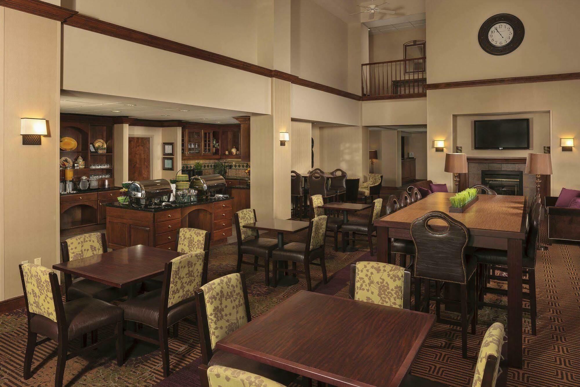 Homewood Suites By Hilton Dallas Market Center Extérieur photo