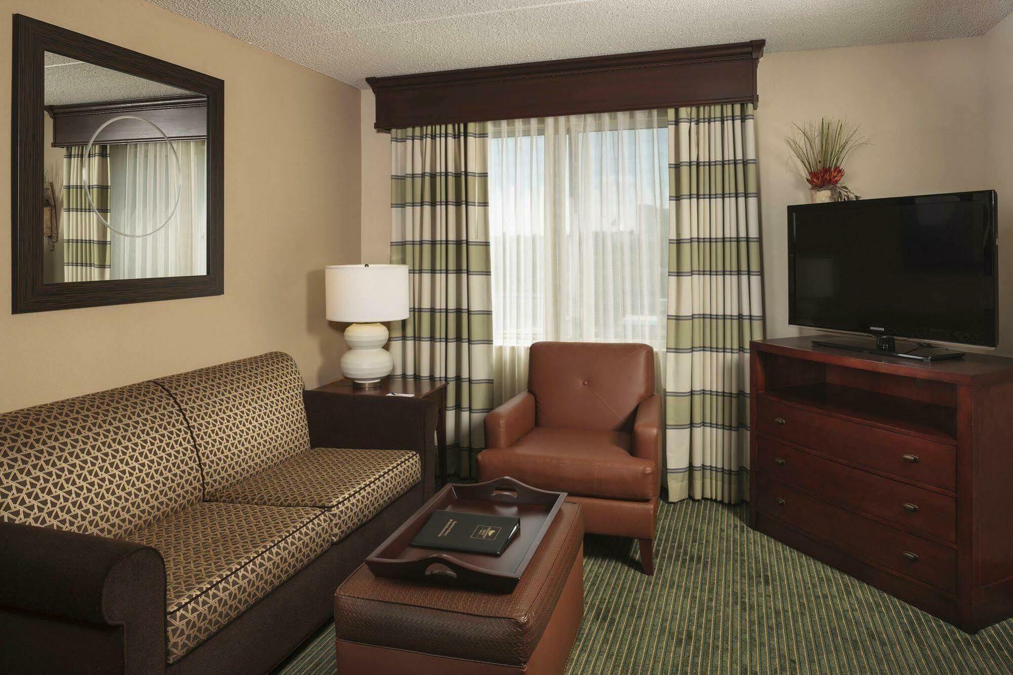 Homewood Suites By Hilton Dallas Market Center Extérieur photo